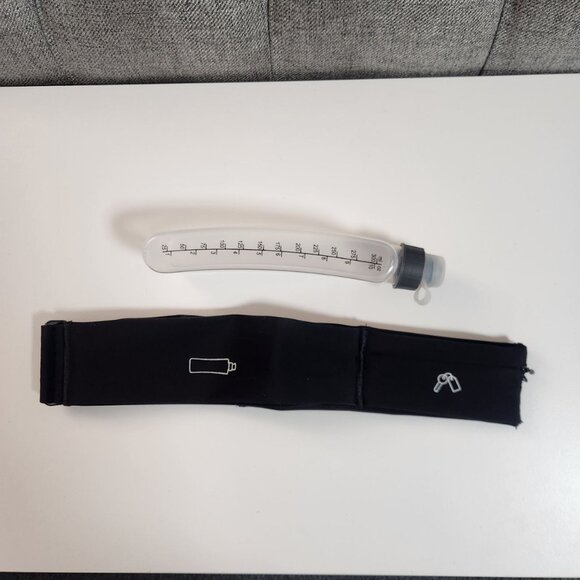 Brand New - Hydration Belt and Contoured Water Bottle (Minimizes Bouncing!) - Picture 4 of 9